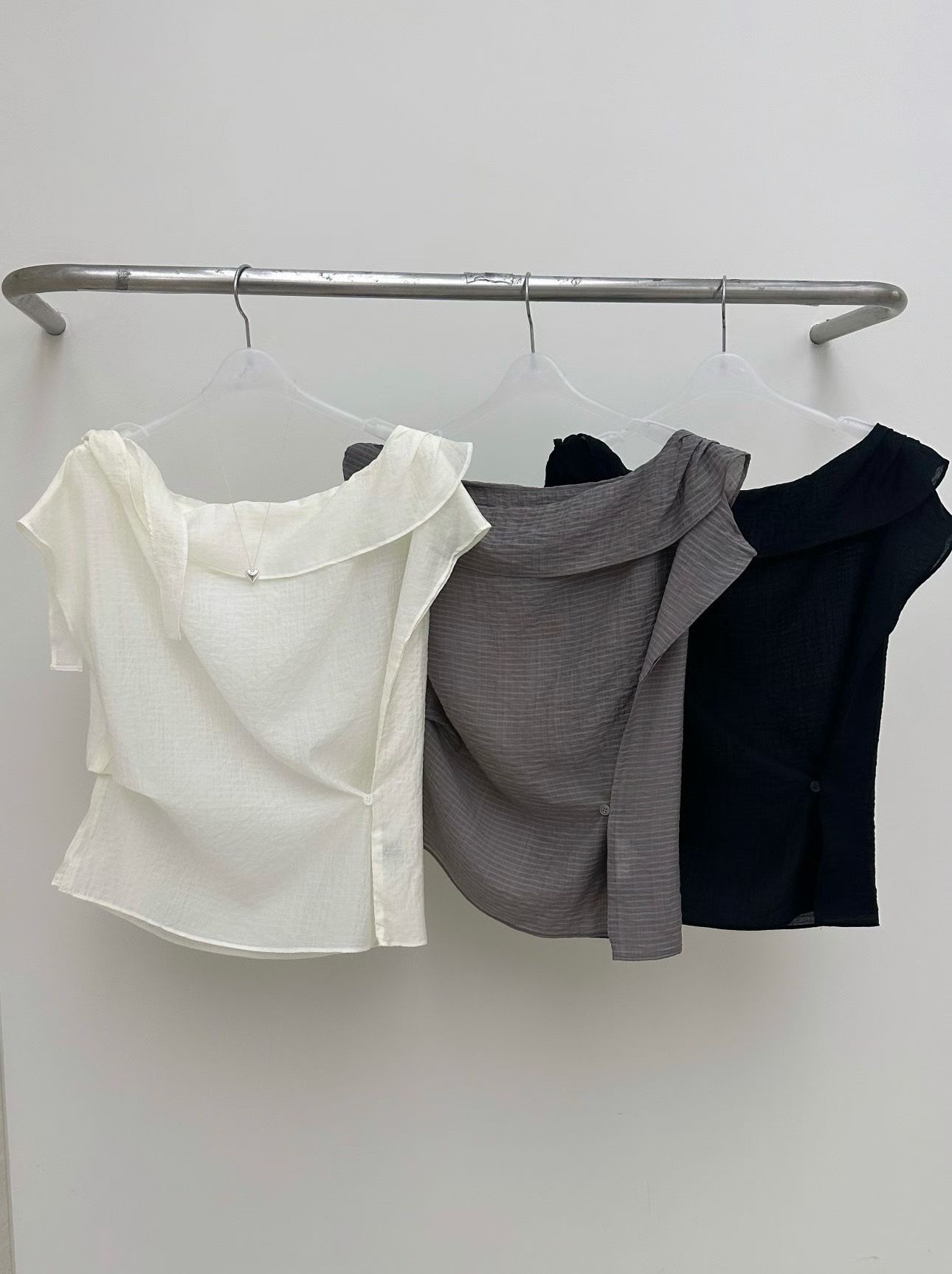 vlemma one-shoulder-layered-ruffle-chiffon-blouse 極簡設計感針織上衣襯衫 - 白