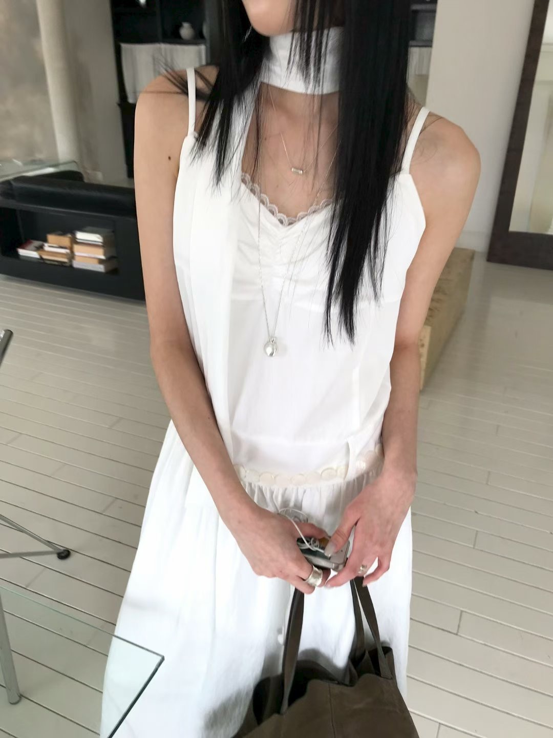 vlemma lace-trim-ruched-v-neck-maxi-dress 清冷風設計感洋裝連身裙 - 白