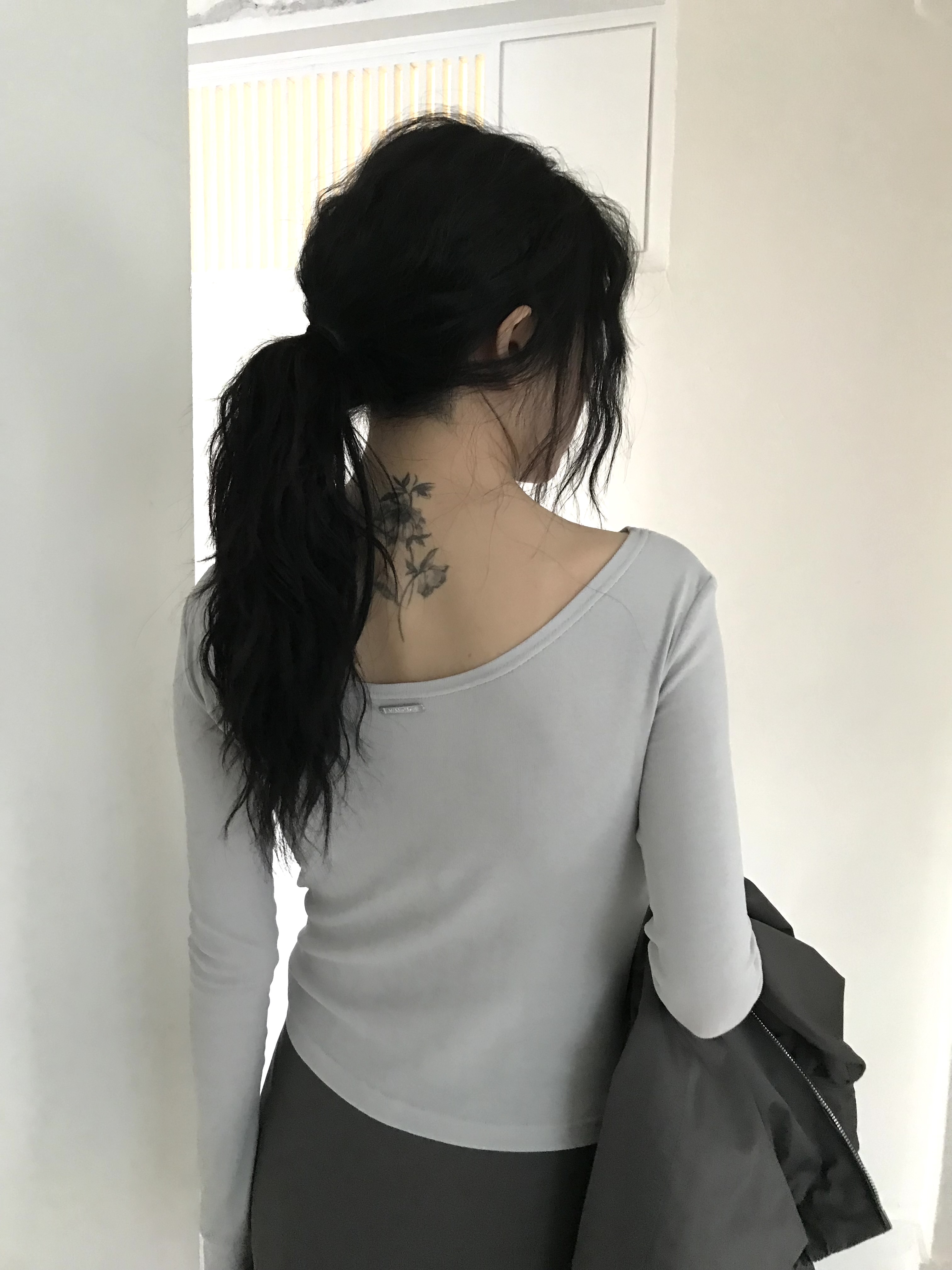 vlemma minimalist-reversible-long-sleeve-tee 極簡設計感針織上衣襯衫 - 深灰