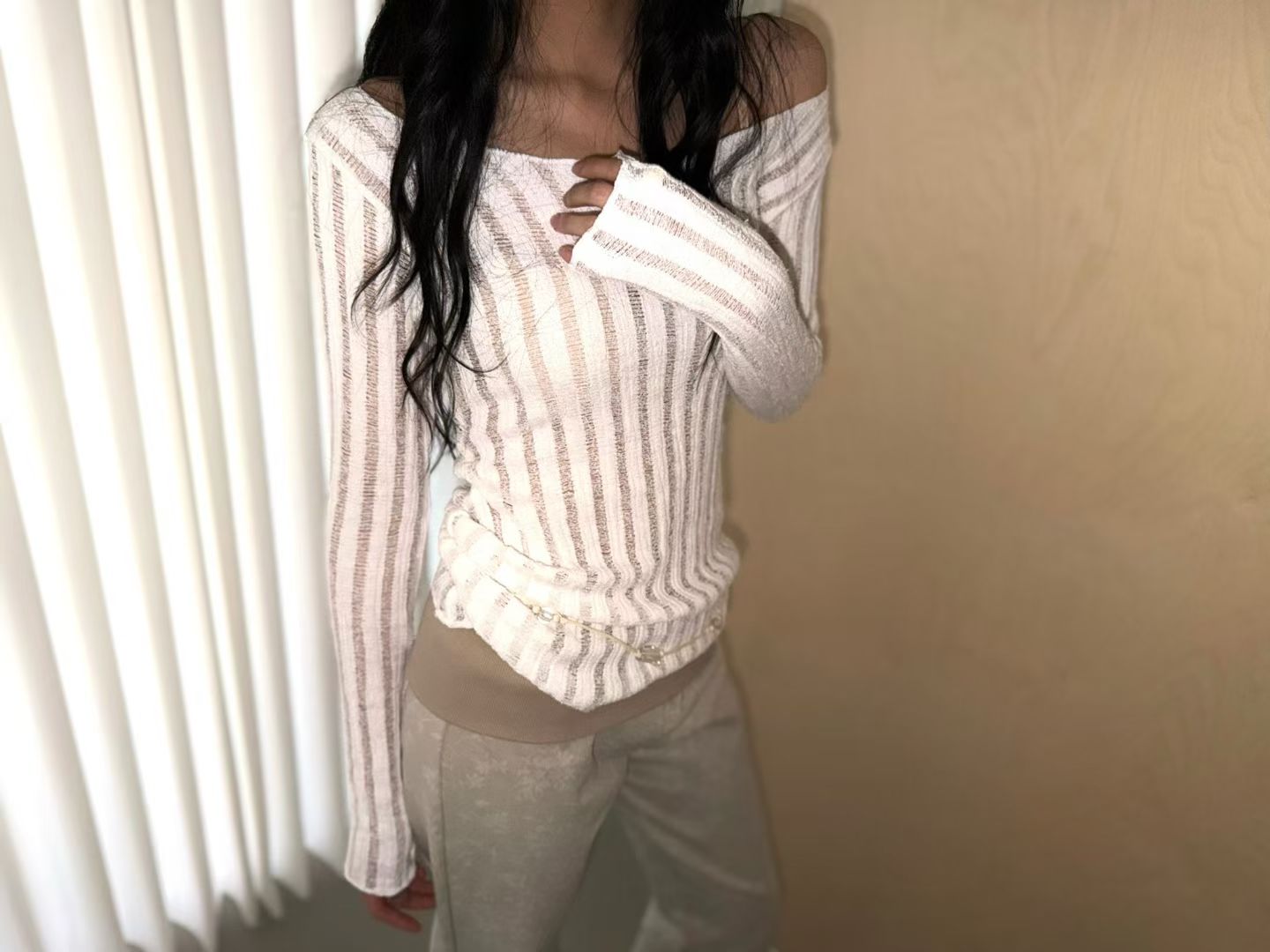 vlemma sheer-textured-off-shoulder-knit-top 極簡設計感針織上衣襯衫 - 白