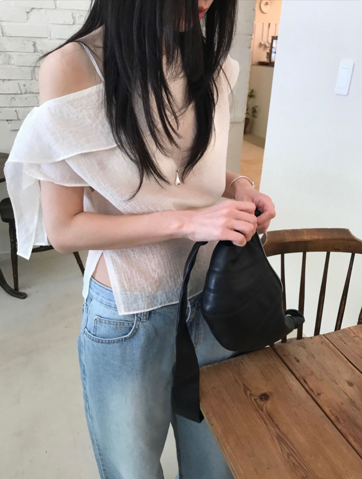 vlemma one-shoulder-layered-ruffle-chiffon-blouse 極簡設計感針織上衣襯衫 - 白