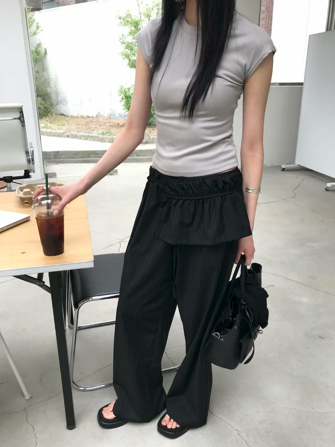 vlemma cutout-backless-cap-sleeve-top 極簡設計感針織上衣襯衫 - 灰