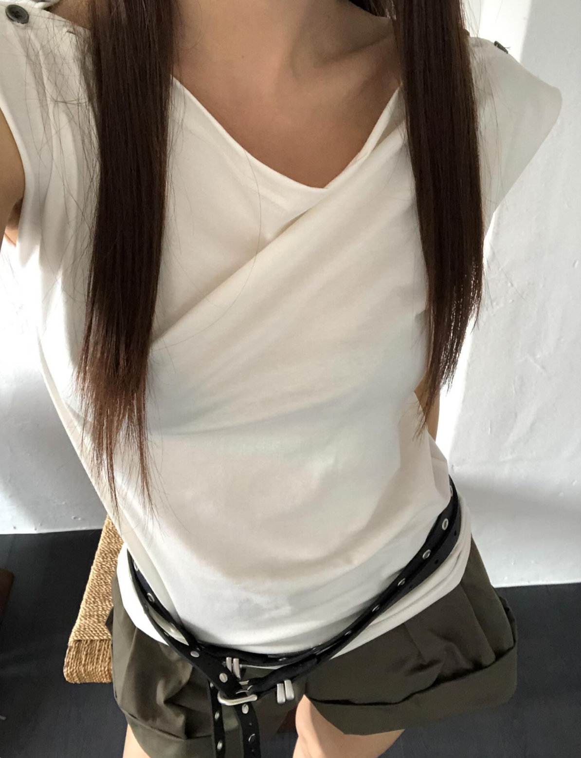 vlemma korean-draped-boat-neck-sleeveless-top 極簡設計感針織上衣襯衫 - 白