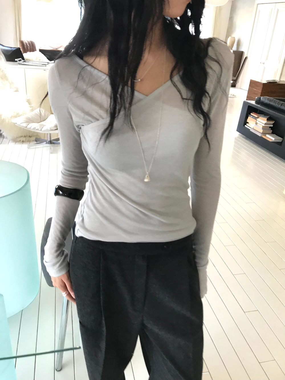 vlemma wool-blend-v-neck-drop-shoulder-top 極簡設計感針織上衣襯衫 - 深灰