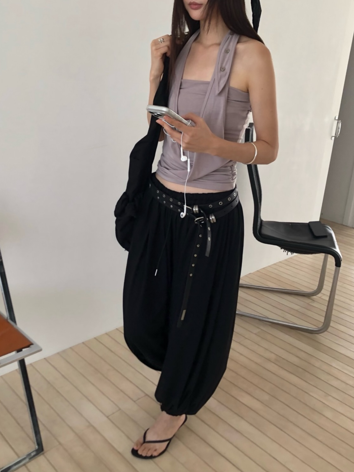 vlemma button-halter-cross-ruched-tube-top 極簡設計感針織上衣襯衫 - 碳灰