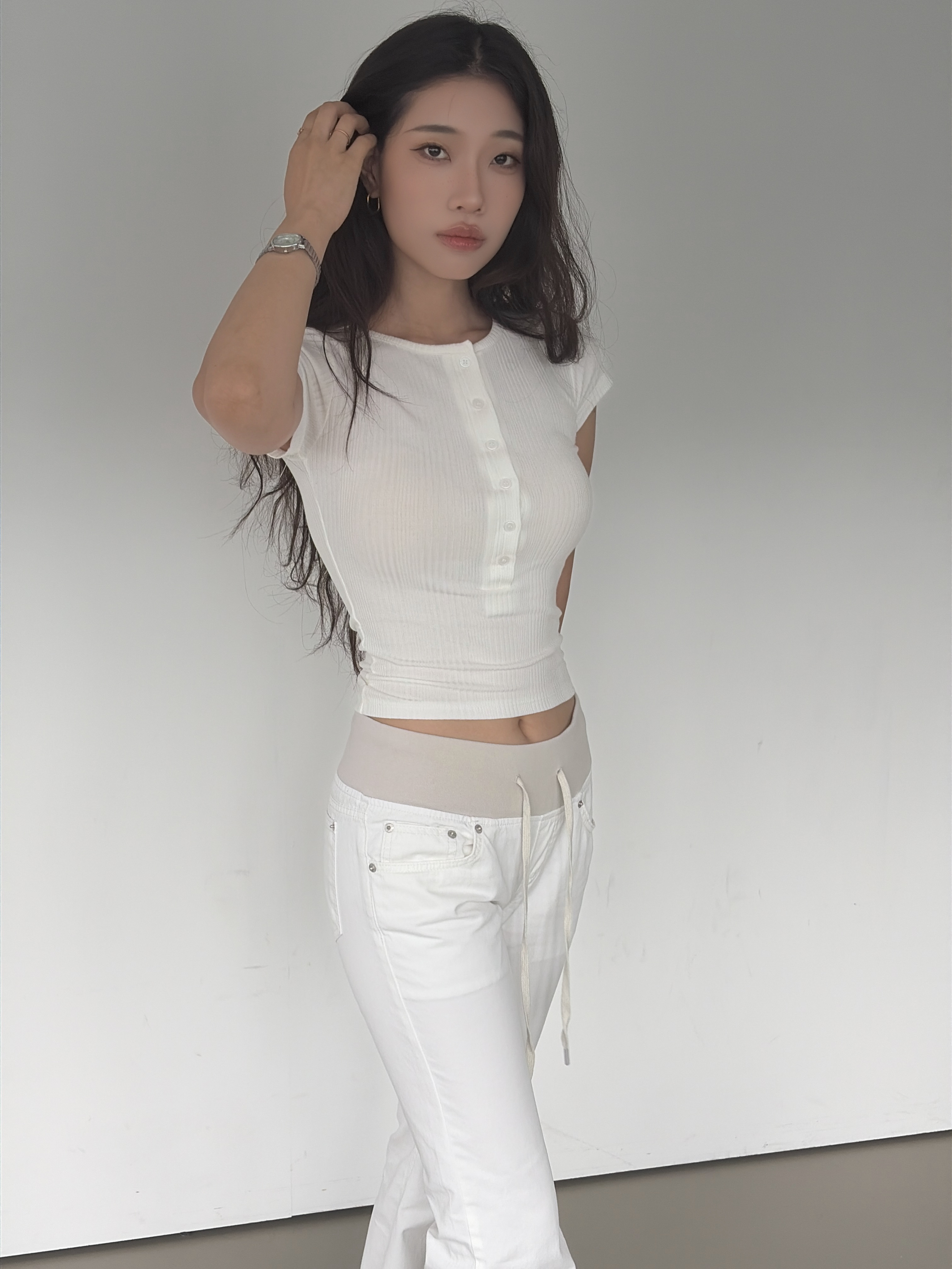 vlemma y2k-slim-fit-henley-crop-top 極簡設計感針織上衣襯衫 - 白
