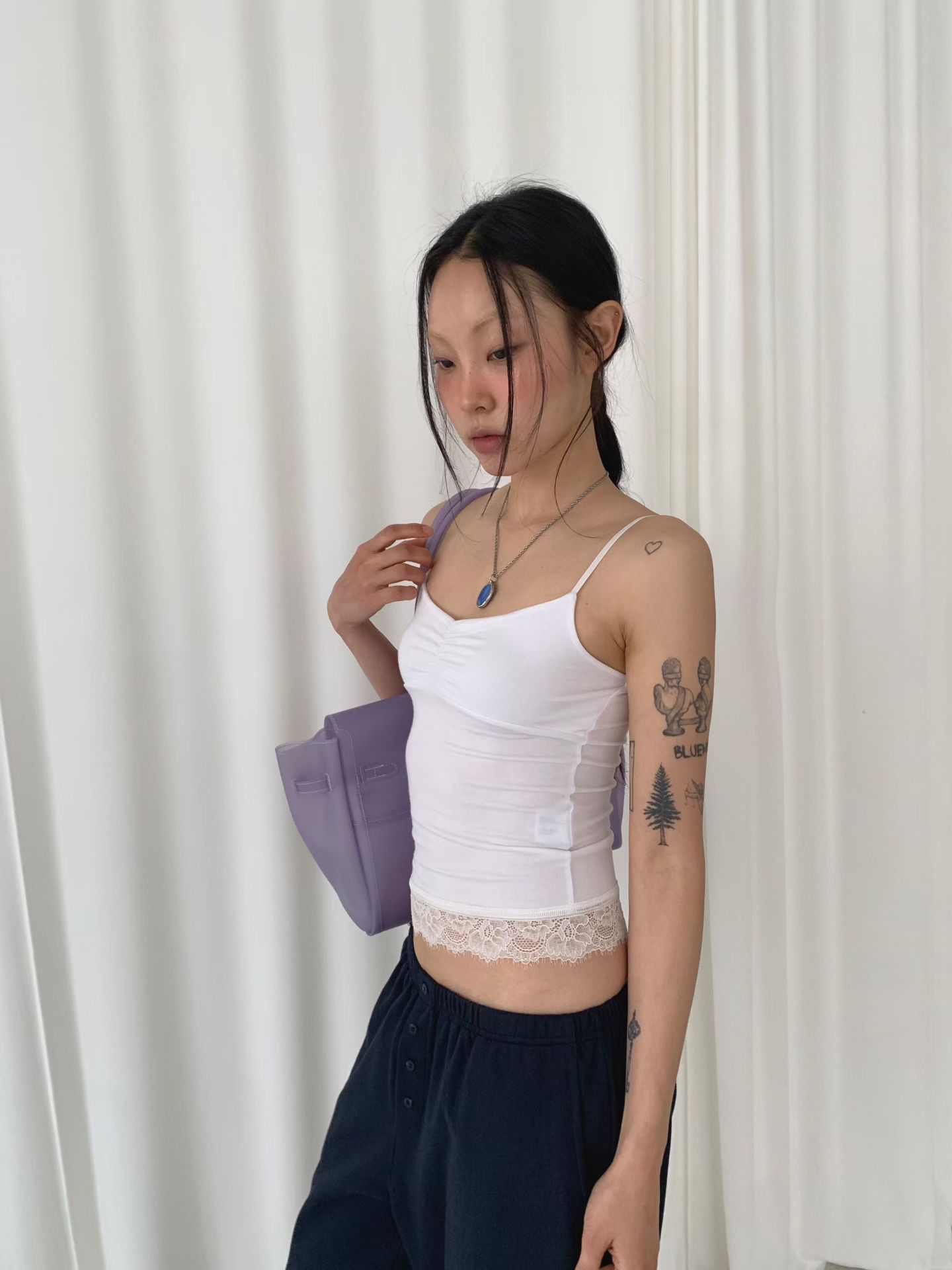 vlemma lace-trim-cami-top-ruched 極簡設計感針織上衣襯衫 - 白