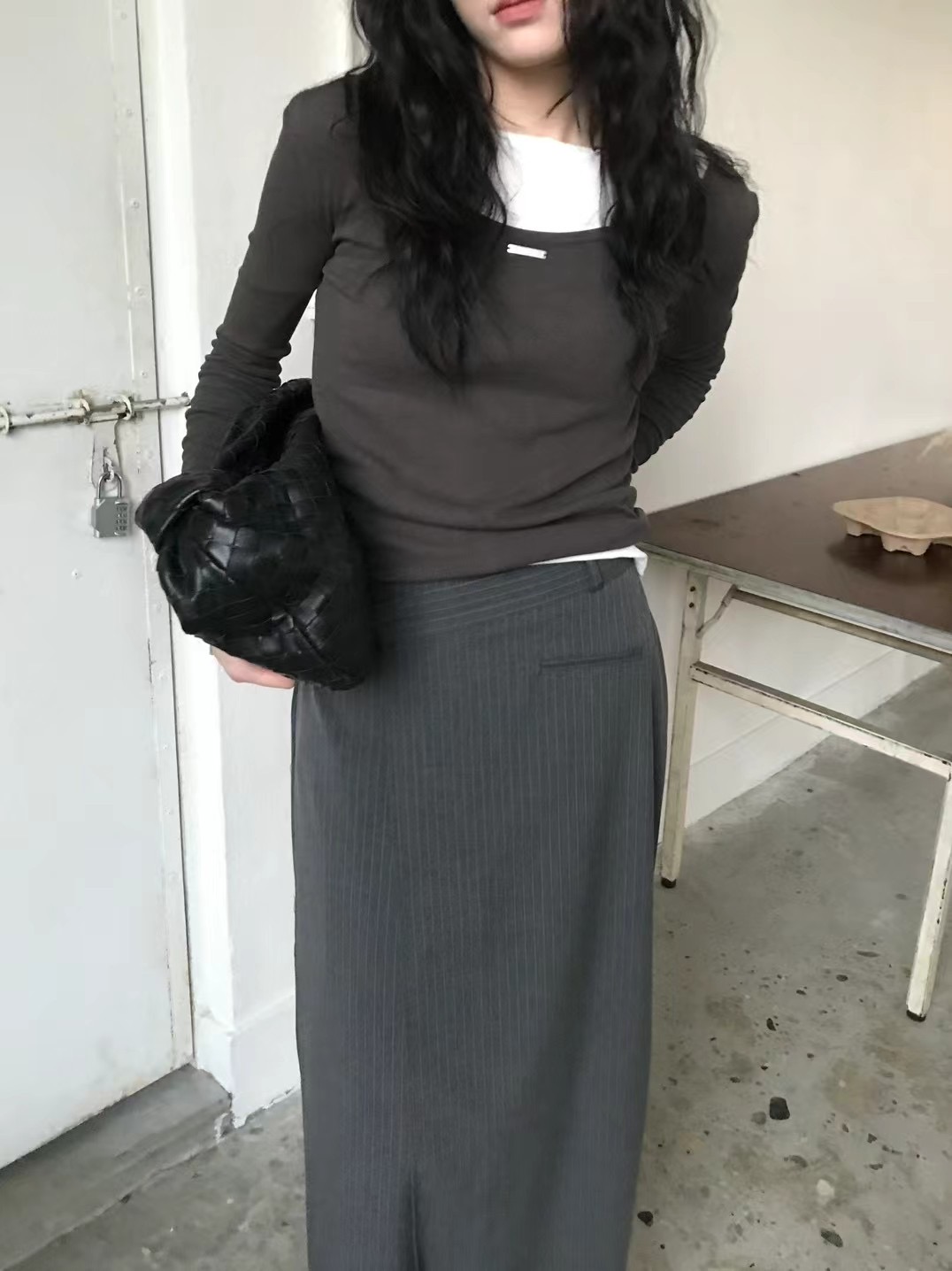 vlemma minimalist-reversible-long-sleeve-tee 極簡設計感針織上衣襯衫 - 深灰