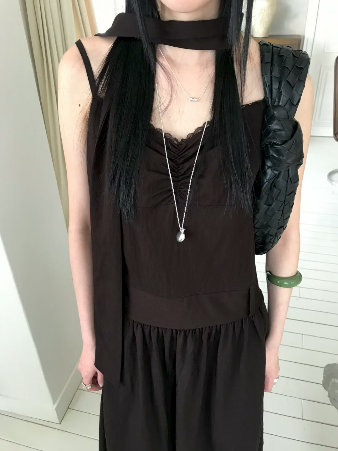 vlemma lace-trim-ruched-v-neck-maxi-dress 清冷風設計感洋裝連身裙 - 白