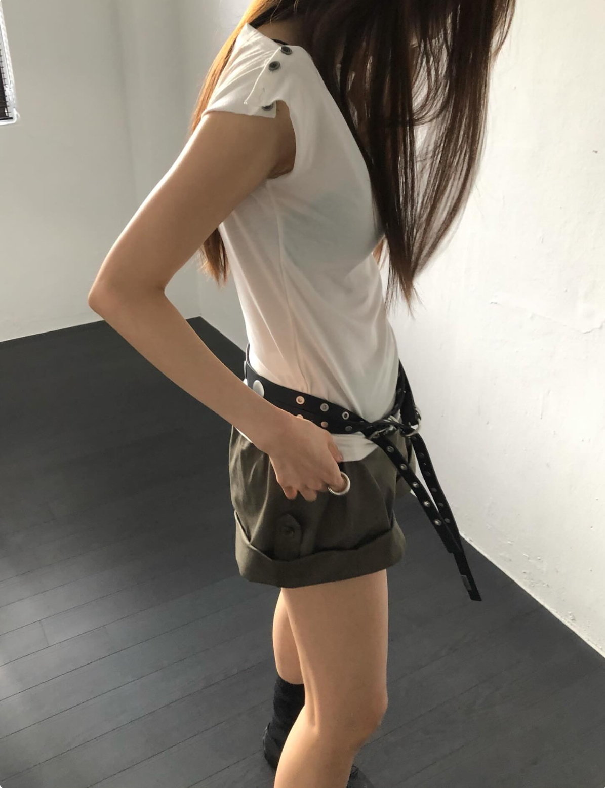 vlemma korean-draped-boat-neck-sleeveless-top 極簡設計感針織上衣襯衫 - 白