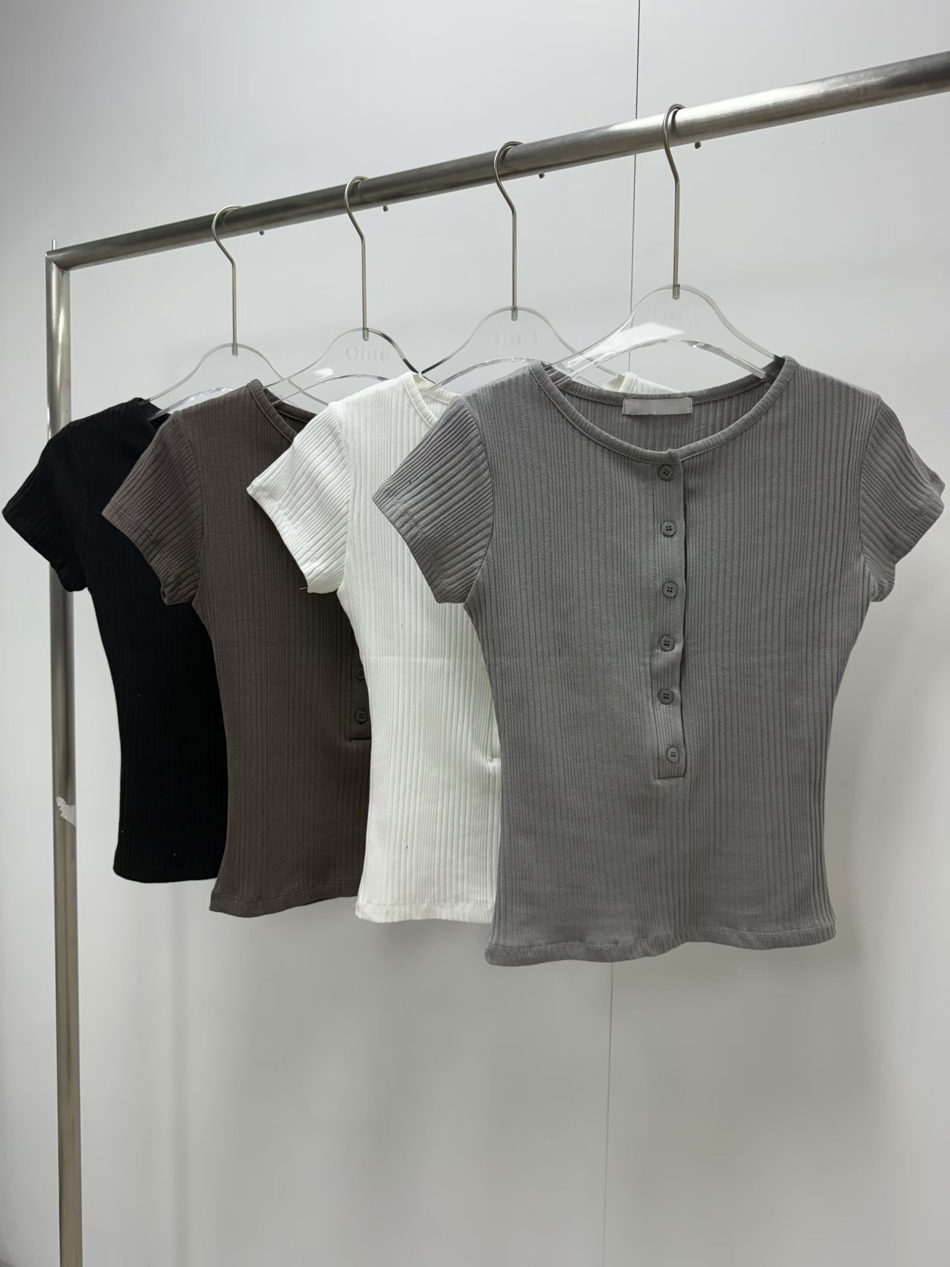 vlemma y2k-slim-fit-henley-crop-top 極簡設計感針織上衣襯衫 - 白