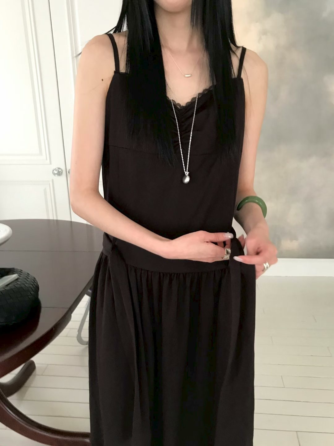 vlemma lace-trim-ruched-v-neck-maxi-dress 清冷風設計感洋裝連身裙 - 白