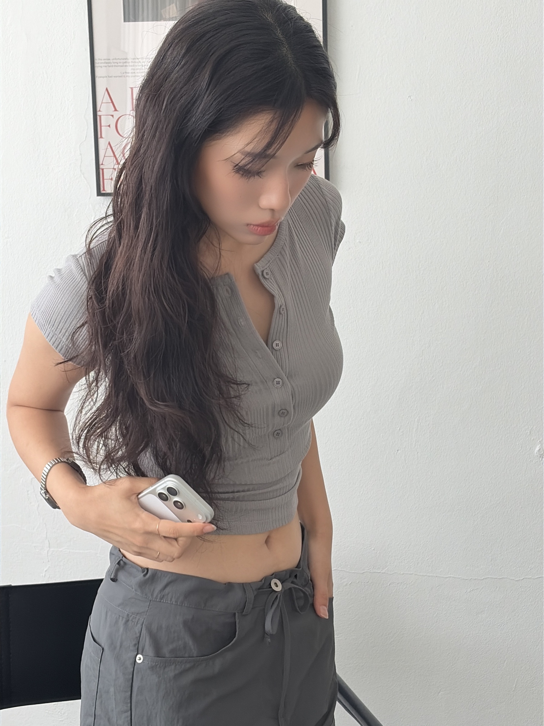 vlemma y2k-slim-fit-henley-crop-top 極簡設計感針織上衣襯衫 - 白