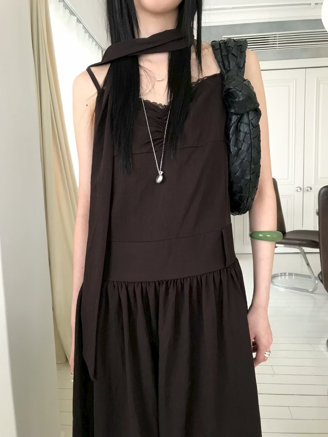 vlemma lace-trim-ruched-v-neck-maxi-dress 清冷風設計感洋裝連身裙 - 白