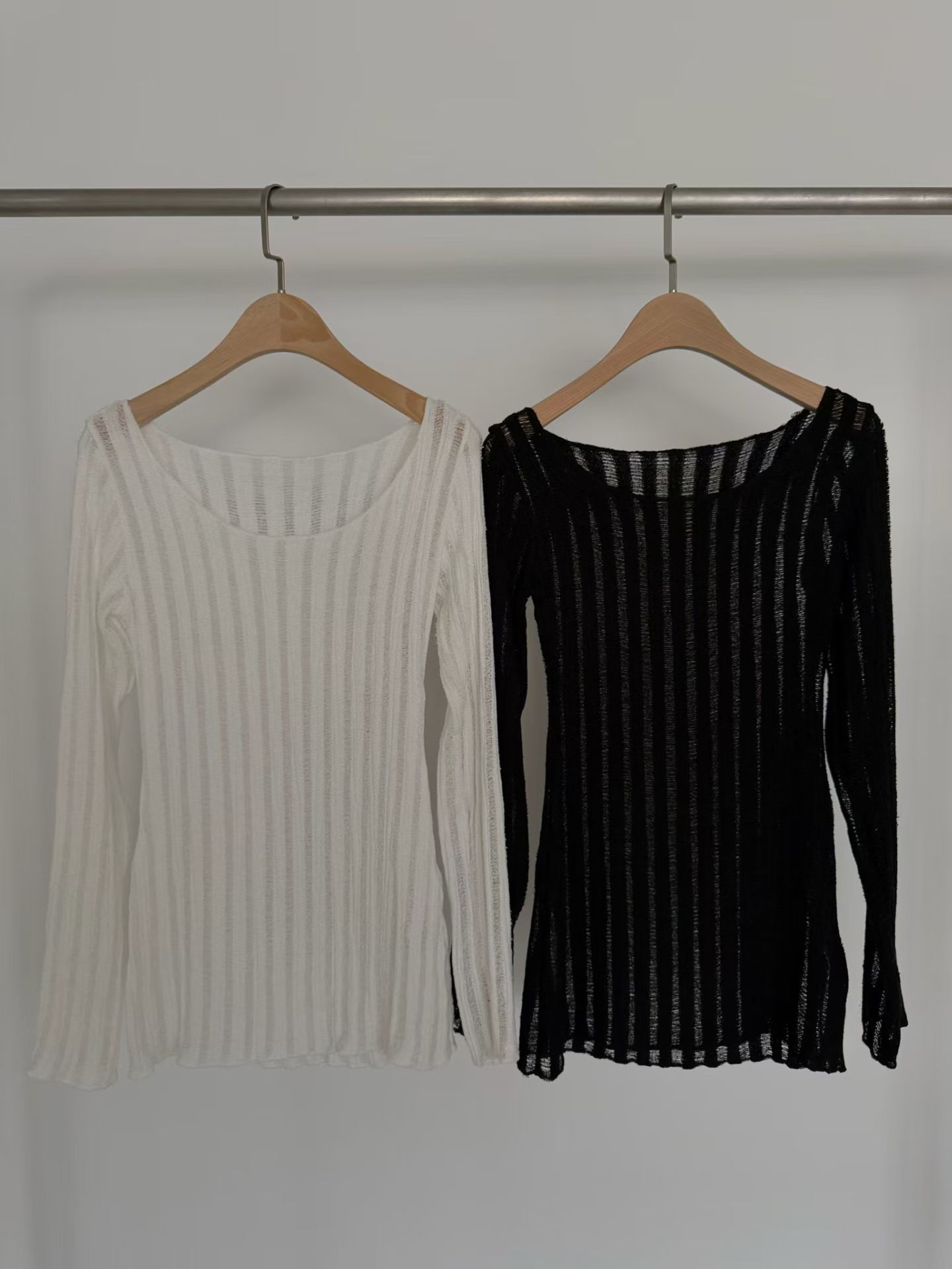 vlemma sheer-textured-off-shoulder-knit-top 極簡設計感針織上衣襯衫 - 白
