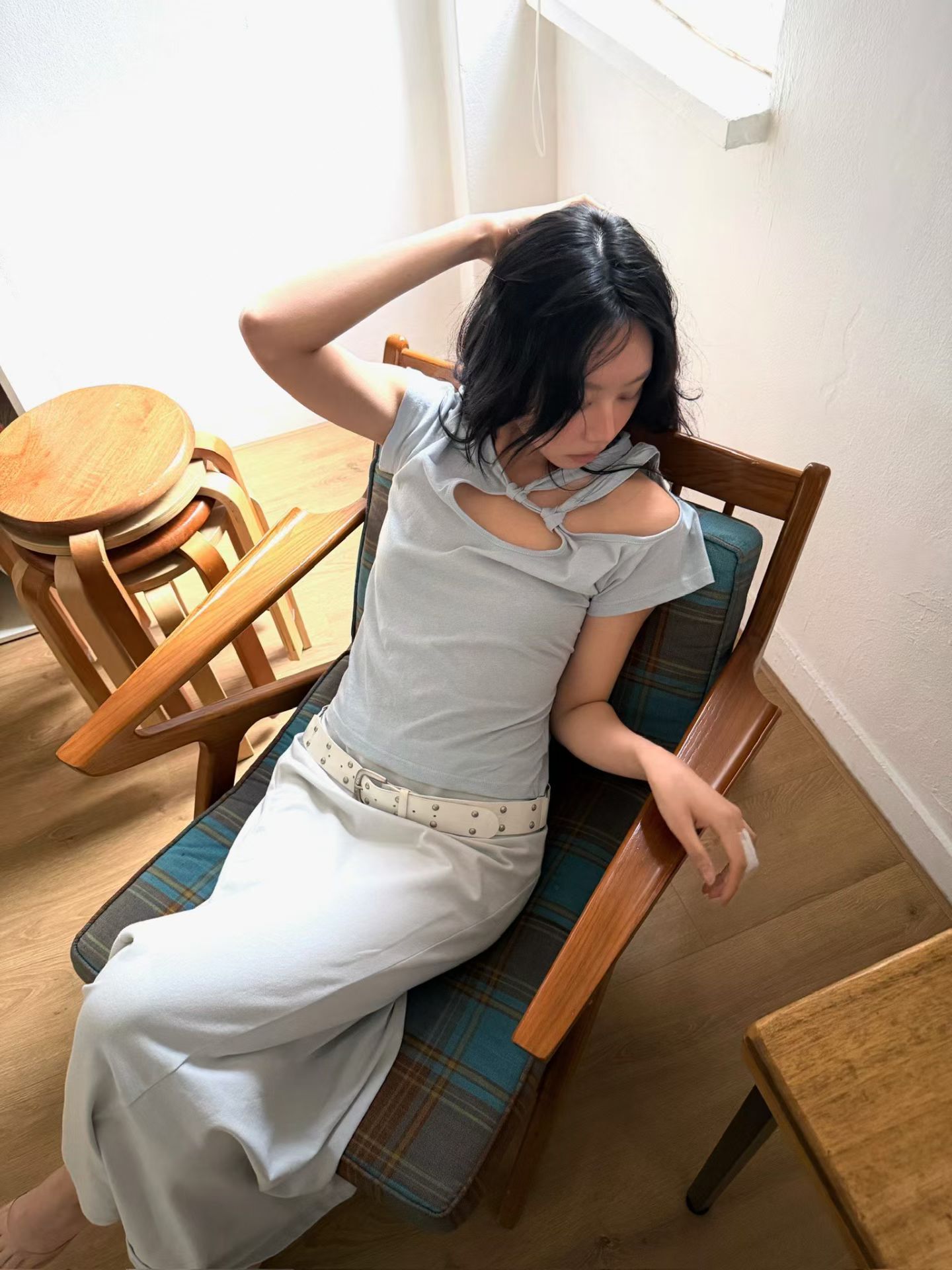 vlemma asymmetric-cutout-top 極簡設計感針織上衣襯衫 - 紫灰