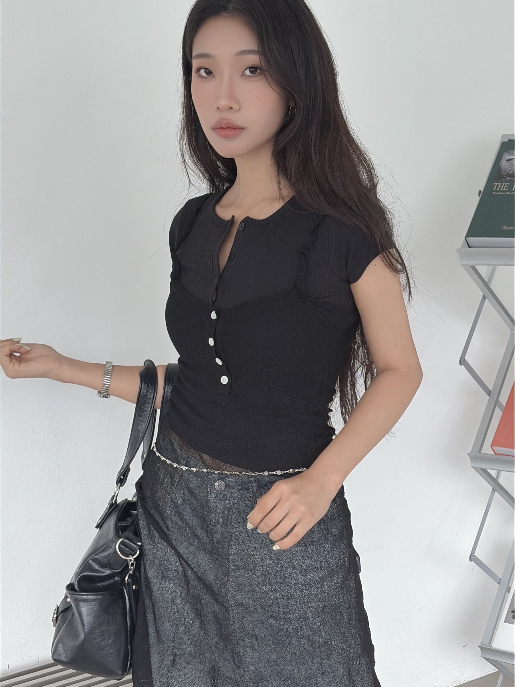 vlemma y2k-slim-fit-henley-crop-top 極簡設計感針織上衣襯衫 - 白