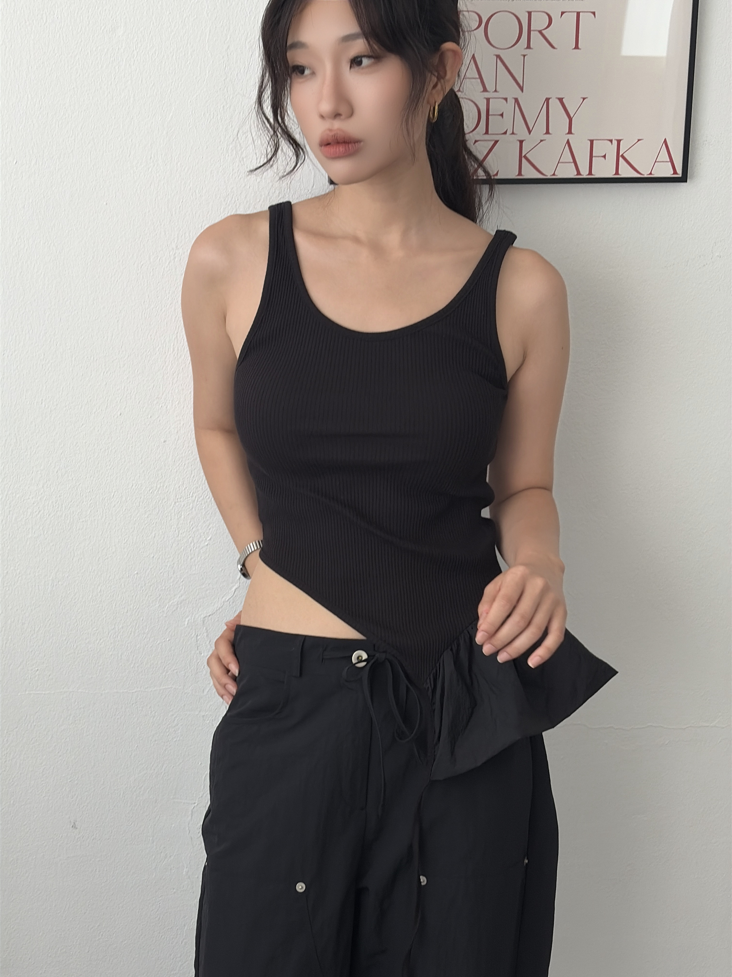 vlemma asymmetric-ruffle-hem-ribbed-tank 極簡設計感針織上衣襯衫 - 白