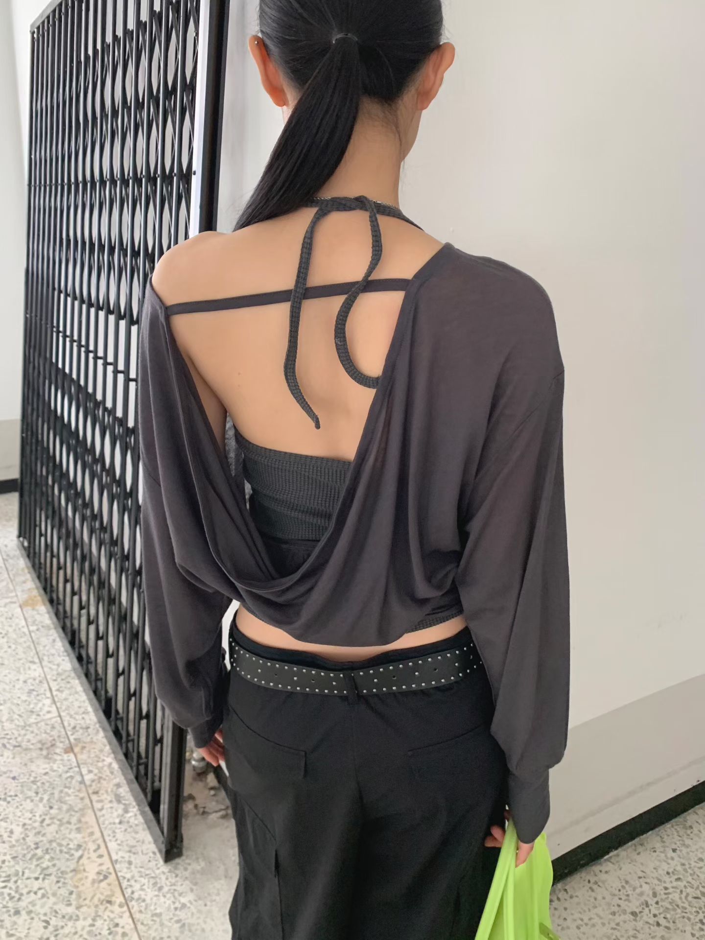 vlemma tencel-wool-backless-long-sleeve 極簡設計感針織上衣襯衫 - 白