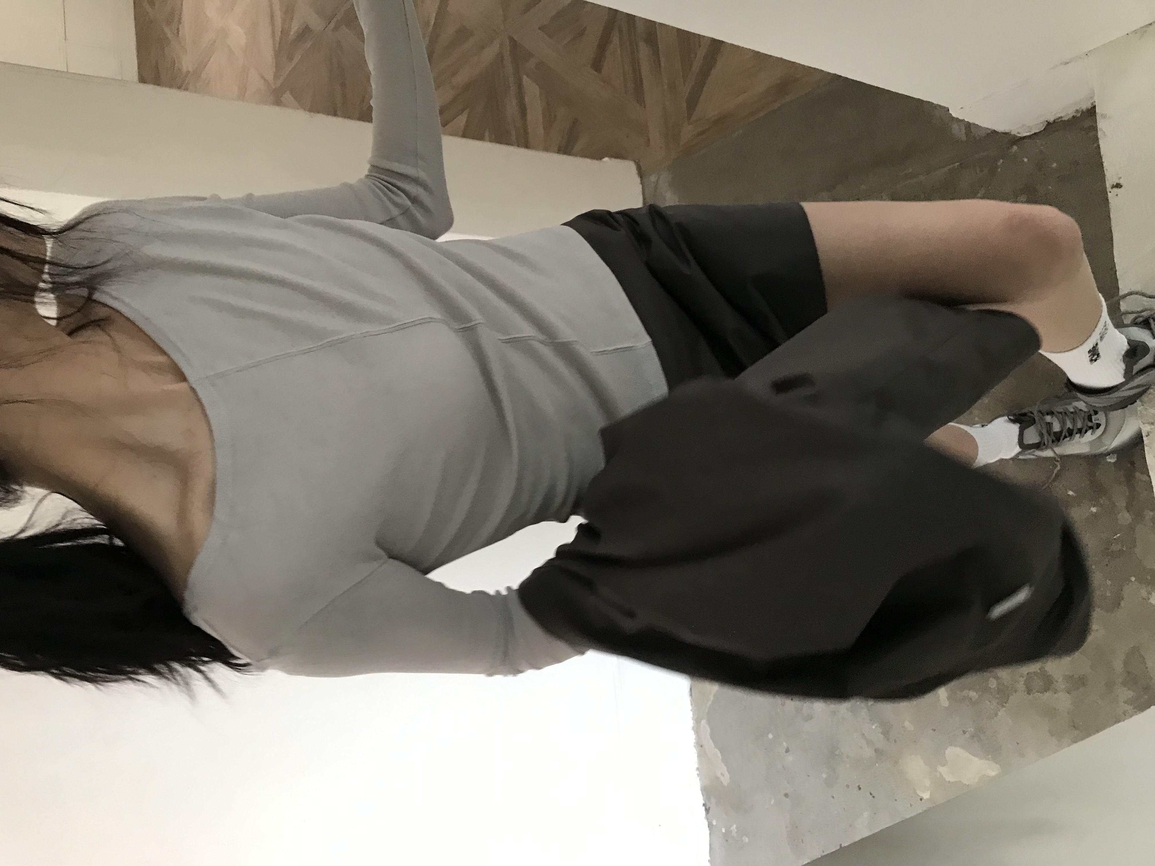 vlemma minimalist-reversible-long-sleeve-tee 極簡設計感針織上衣襯衫 - 深灰