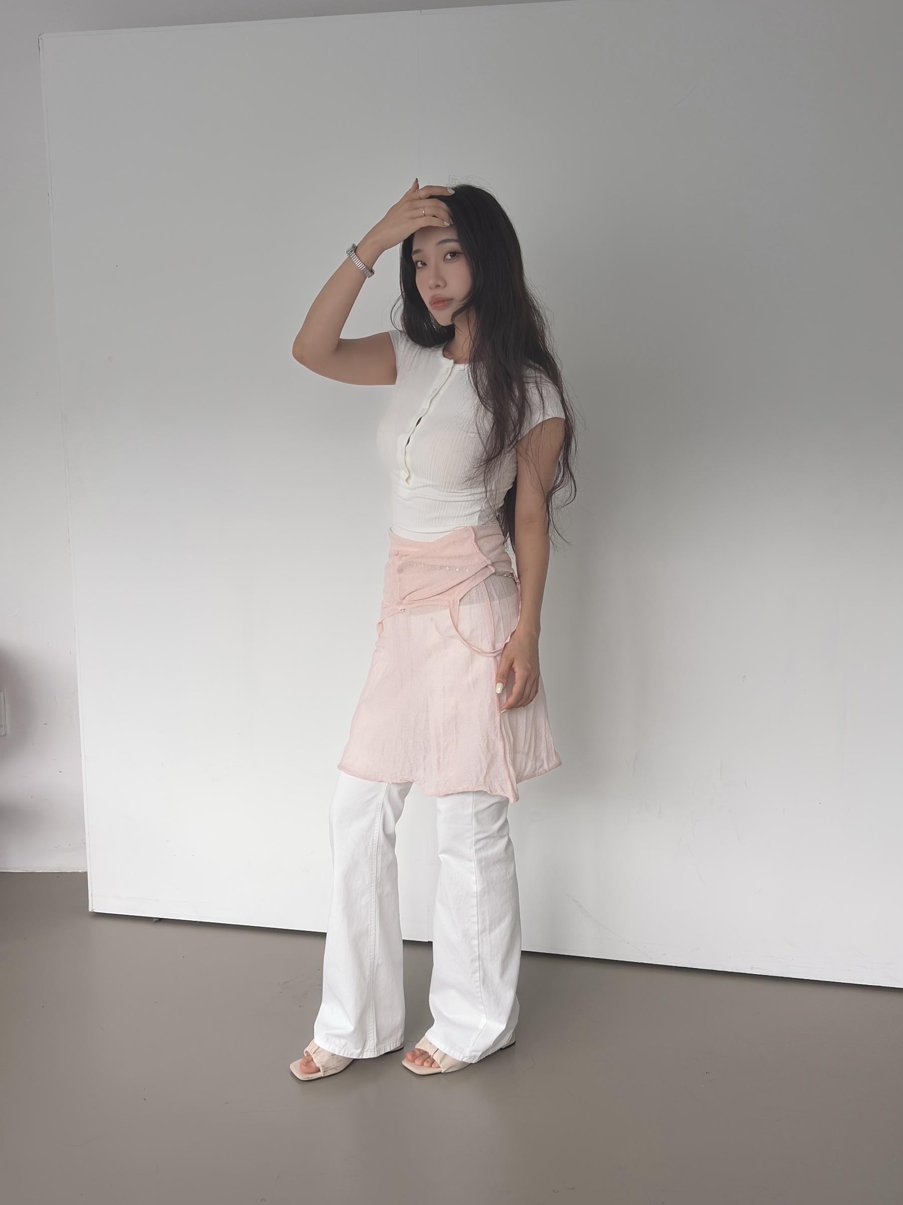vlemma y2k-slim-fit-henley-crop-top 極簡設計感針織上衣襯衫 - 白