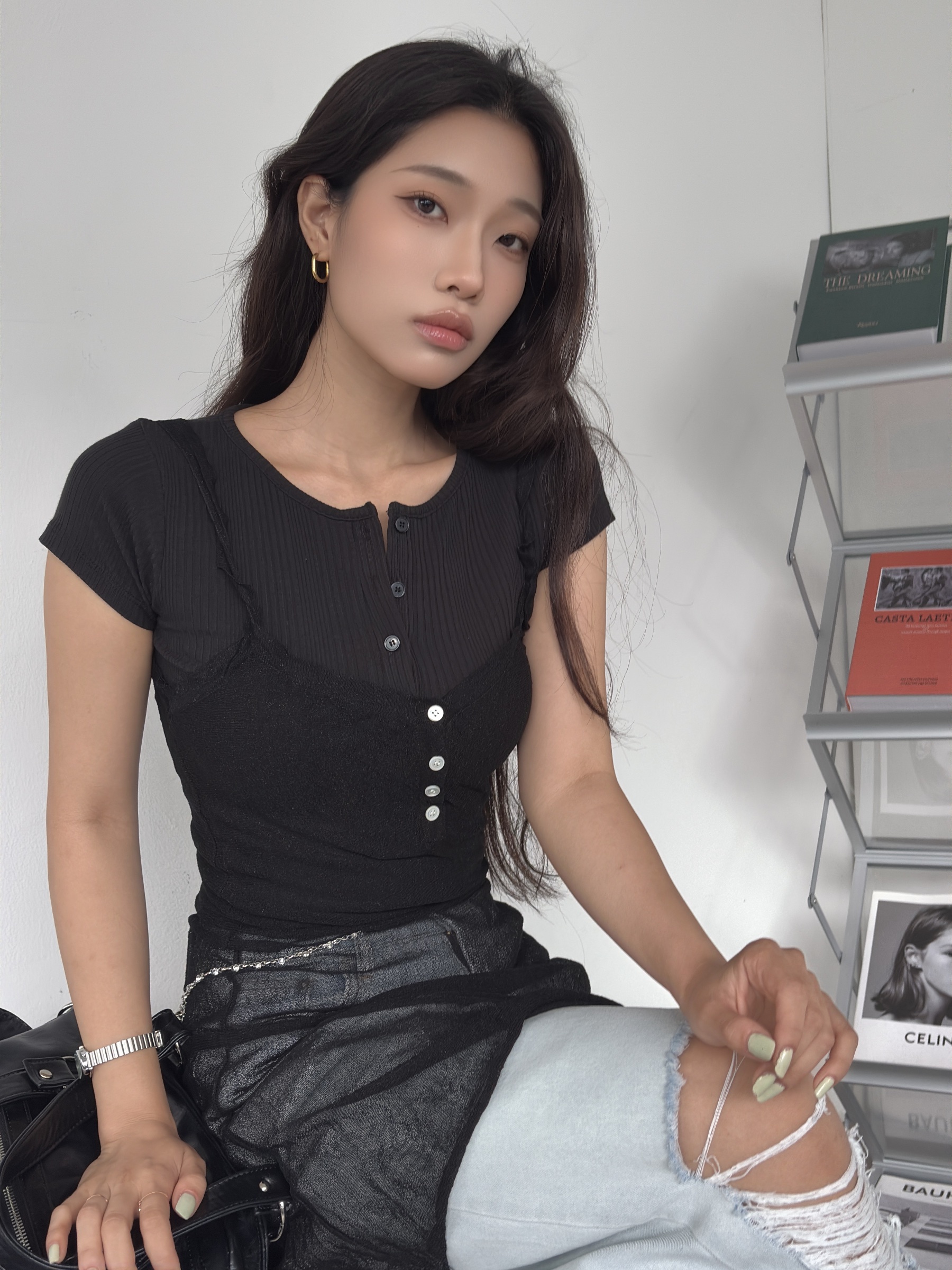vlemma y2k-slim-fit-henley-crop-top 極簡設計感針織上衣襯衫 - 白