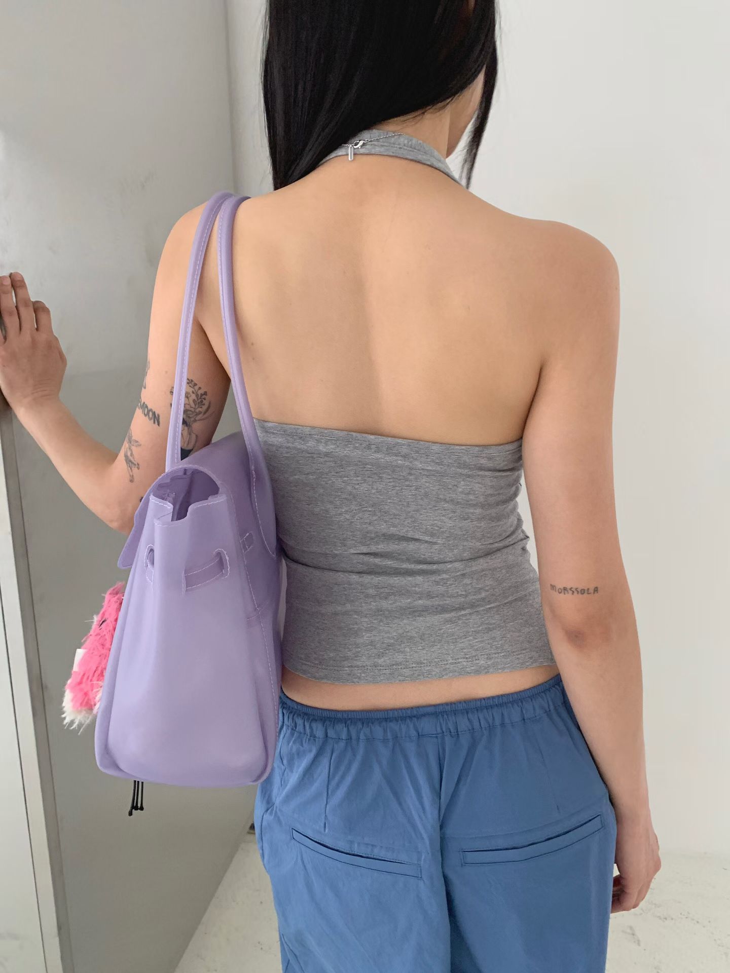 vlemma v-neck-halter-backless-top 極簡設計感針織上衣襯衫 - 黑