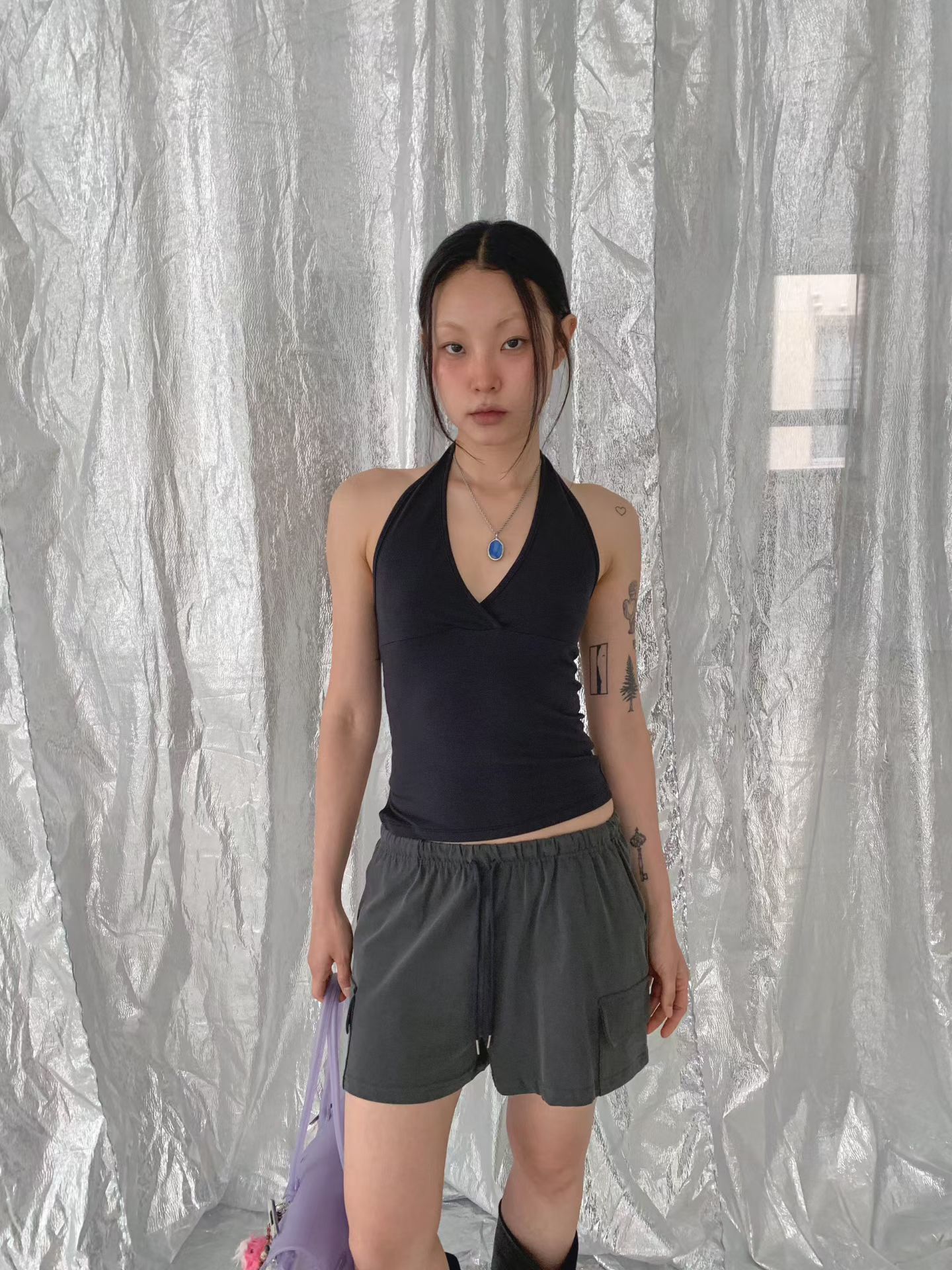 vlemma v-neck-halter-backless-top 極簡設計感針織上衣襯衫 - 黑