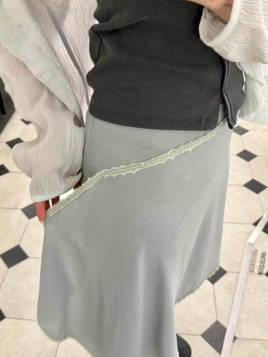 vlemma asymmetric-layered-midi-skirt-with-lace-trim 小眾剪裁設計感褲裙長褲